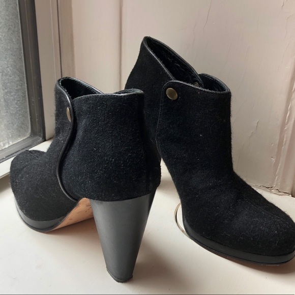 LL. Bean Wool Heels - Picture 1 of 8